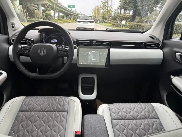 Leapmotor T03 — Фото автомобиля 14