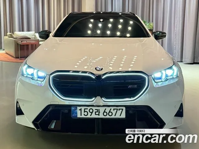 BMW M5 G90 — Фото автомобиля 3