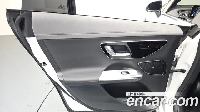 Mercedes-Benz EQE V295 — Фото автомобиля 14