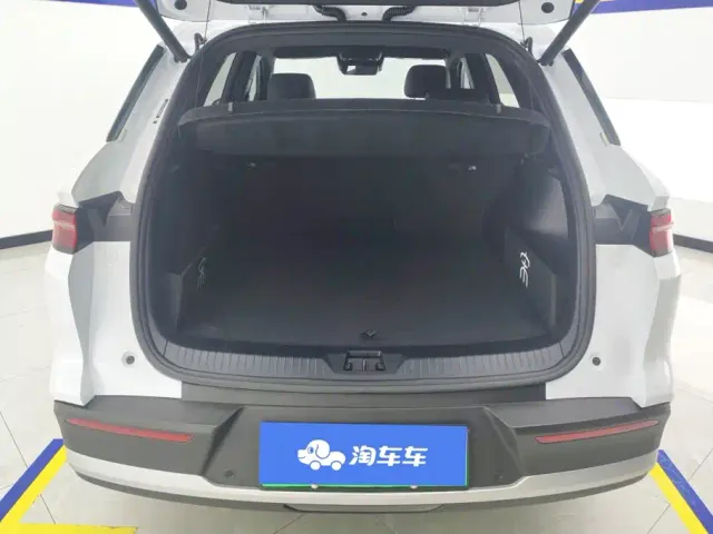 BYD Song Pro — Фото автомобиля 4