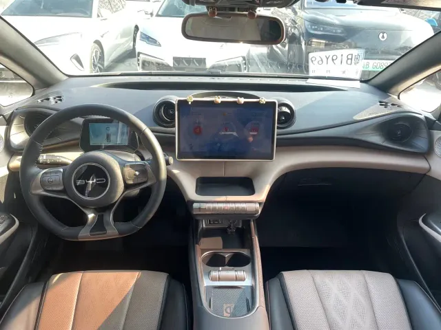 BYD Dolphin — Фото автомобиля 12