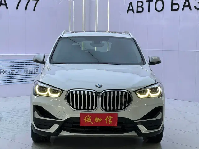 BMW X1 — Фото автомобиля 2