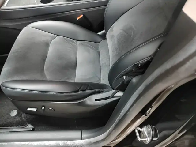 Tesla Model Y — Фото автомобиля 14