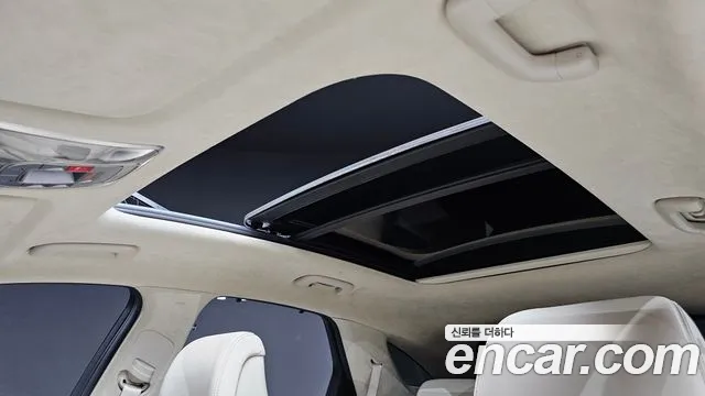 Genesis GV70 2.5T Бензин 2WD — Фото автомобиля 16
