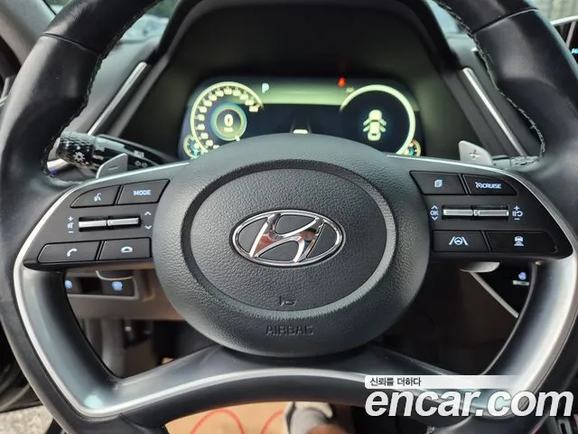 Hyundai Sonata — Фото автомобиля 17