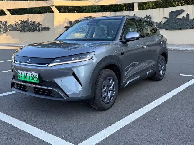 Фотография автомобиля — BYD Yuan UP