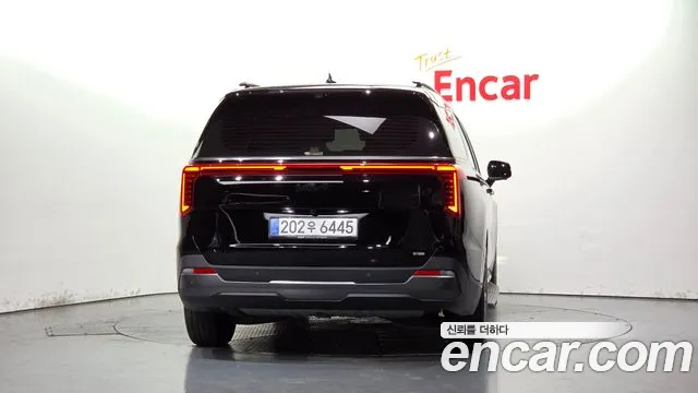 Kia Carnival — Фото автомобиля 4