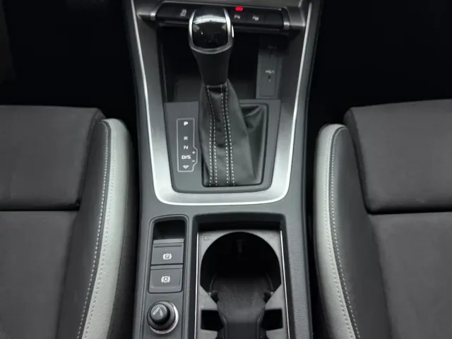 Audi Q3 — Фото автомобиля 12