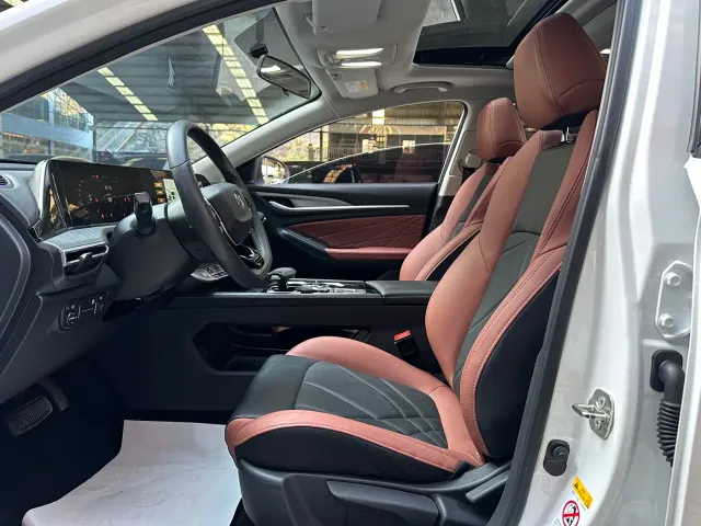 Changan Eado — Фото автомобиля 4