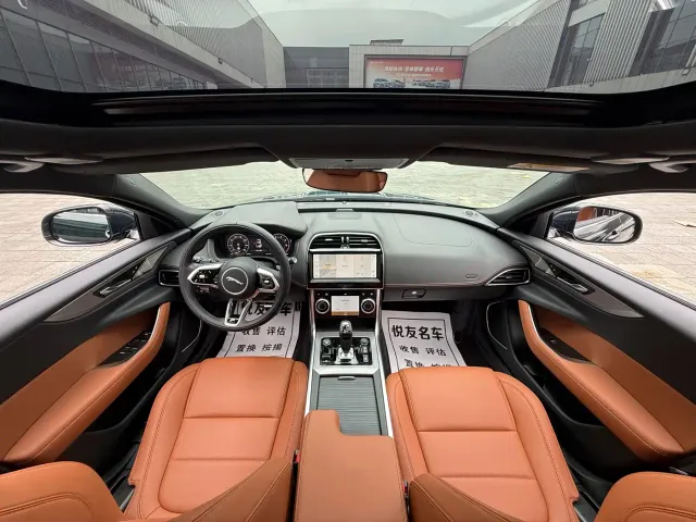 Jaguar XEL — Фото автомобиля 23