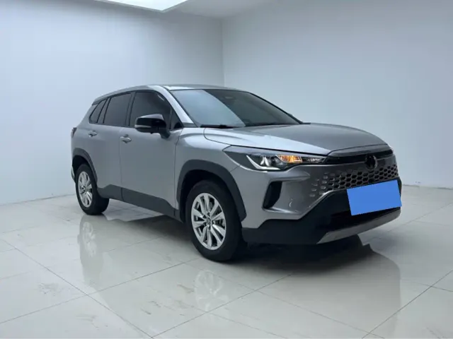 Toyota Corolla Cross — Фото автомобиля 3