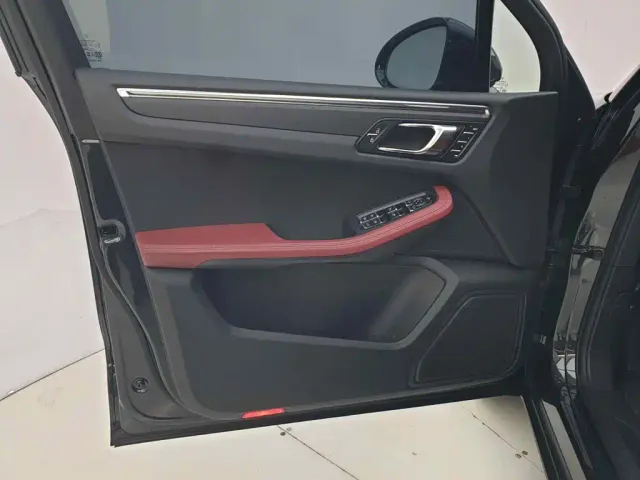 Porsche Macan — Фото автомобиля 15