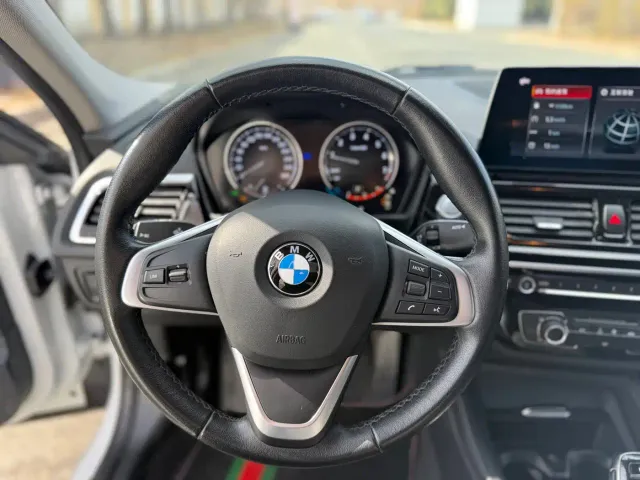 BMW 1 Series — Фото автомобиля 15