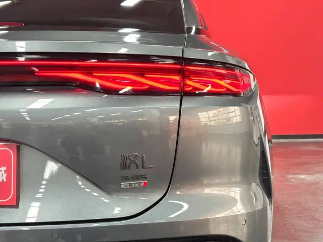 BYD Han L — Фото автомобиля 16