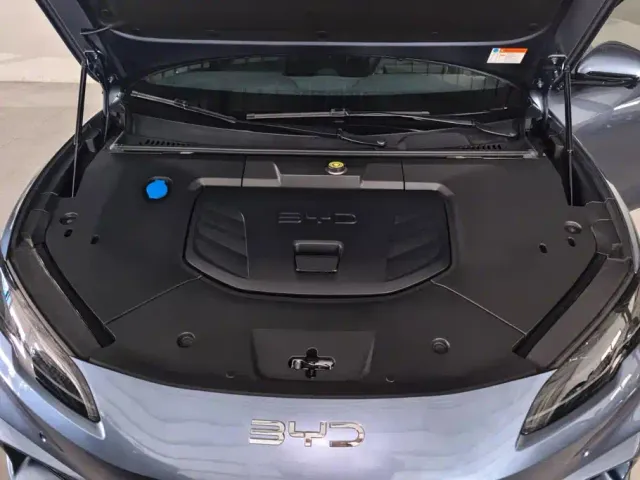 BYD Seal 06 GT — Фото автомобиля 10