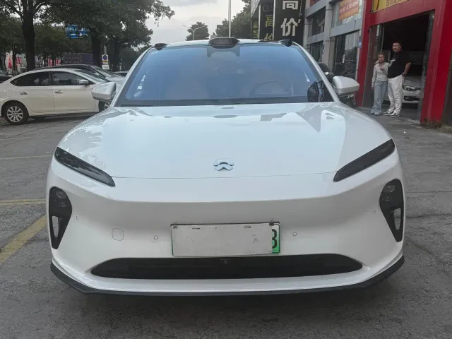 Nio ET5 Touring — Фото автомобиля 2