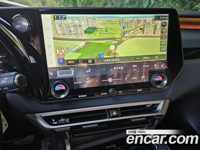 Lexus RX — Фото автомобиля 14