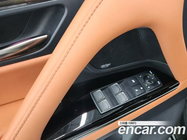 Lexus LX Generation 4 — Фото автомобиля 12