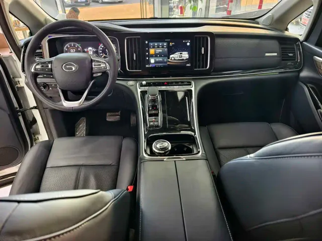 GAC Trumpchi M8 — Фото автомобиля 4