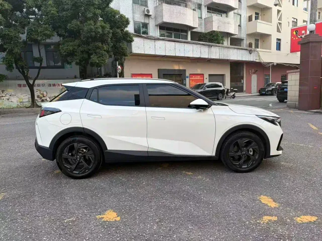 GAC Trumpchi GS3 — Фото автомобиля 4