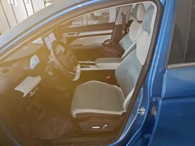 Geely Emgrand L — Фото автомобиля 6