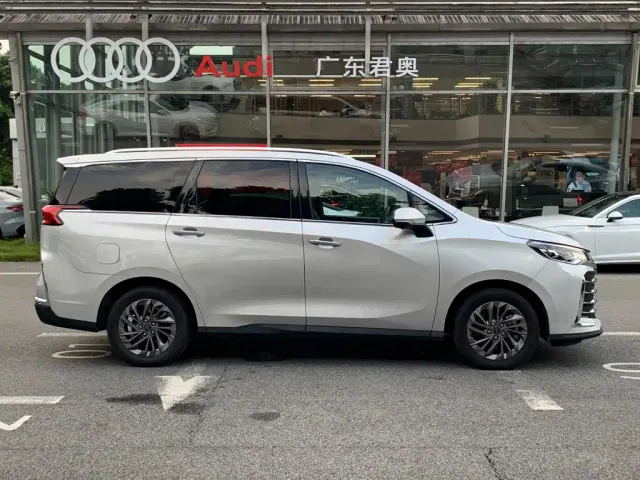 Maxus G50 — Фото автомобиля 4