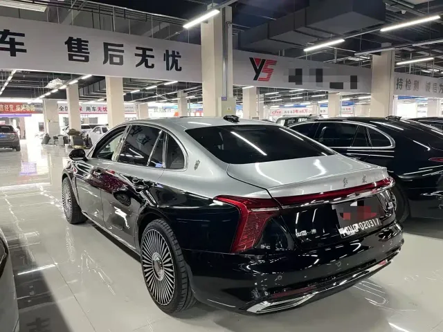 Hongqi H5 — Фото автомобиля 9