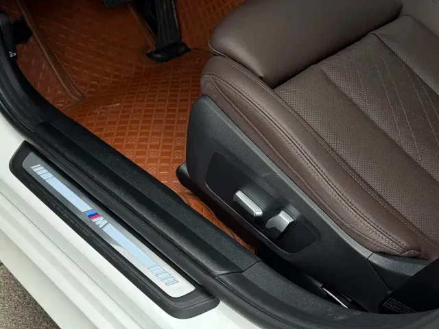 BMW 3 Series — Фото автомобиля 14