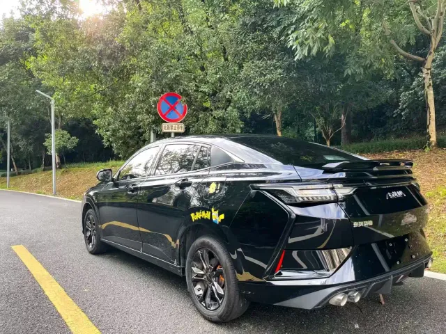 Dongfeng Yixuan — Фото автомобиля 5