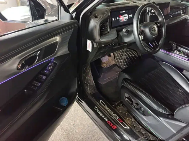 GAC Trumpchi GS8 — Фото автомобиля 15