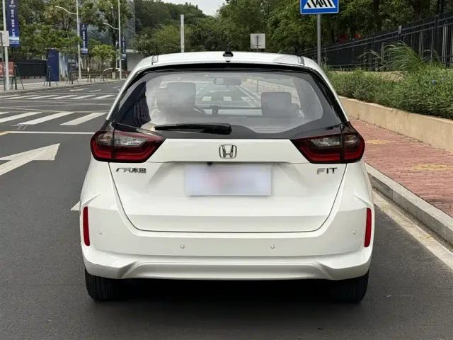 Honda Fit — Фото автомобиля 22