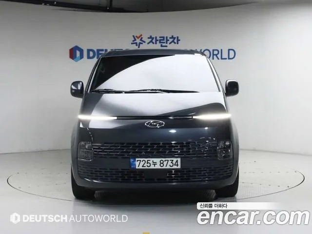 Hyundai Staria Staria L3.5 Tourer 11 мест — Фото автомобиля 3