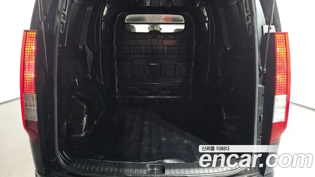 Hyundai Staria Staria Карго 5 мест — Фото автомобиля 15
