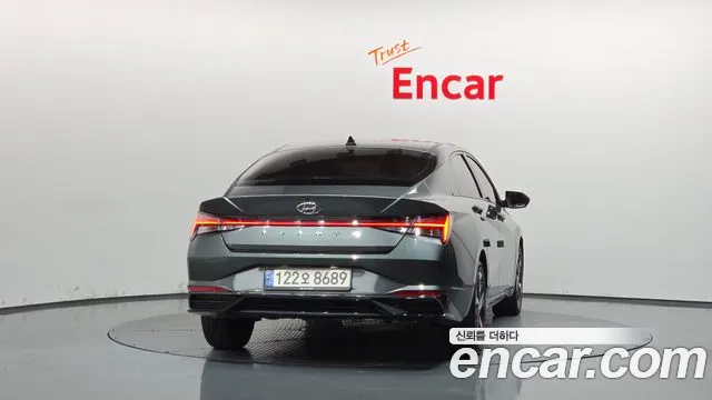 Hyundai Avante CN7 — Фото автомобиля 4
