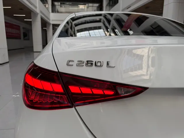 Mercedes-Benz C-Class — Фото автомобиля 17
