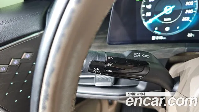 Kia K8 K8 Hybrid — Фото автомобиля 29