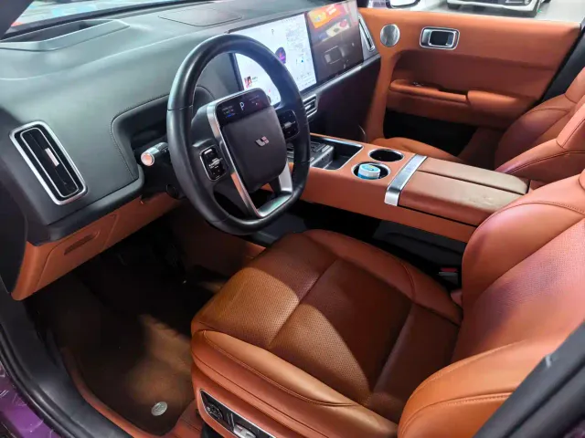 Li Auto L9 — Фото автомобиля 7