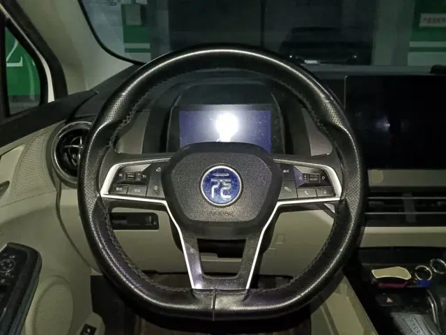 BYD Yuan Pro — Фото автомобиля 11