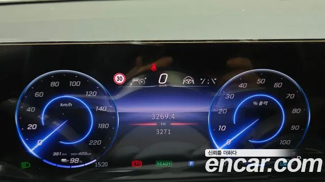 Mercedes-Benz EQB — Фото автомобиля 8