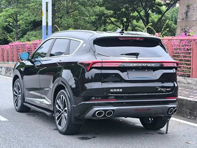 Jetour X70 Plus — Фото автомобиля 6