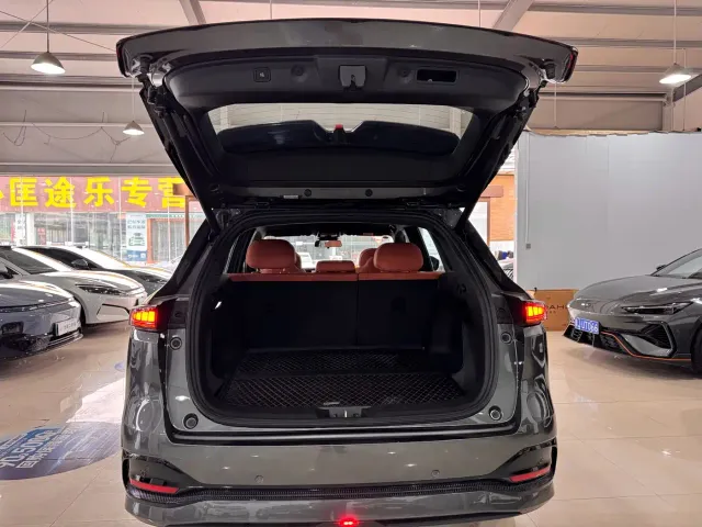 Changan CS75 Plus — Фото автомобиля 16