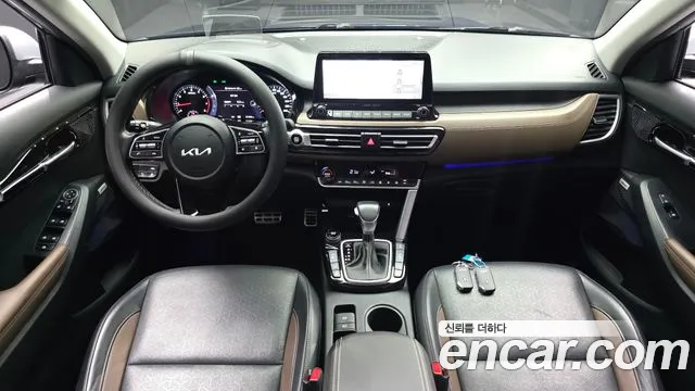 Kia Seltos Seltos Бензин 1.6 Turbo 4WD — Фото автомобиля 7