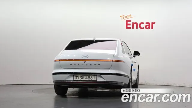 Hyundai Grandeur GN7 — Фото автомобиля 4