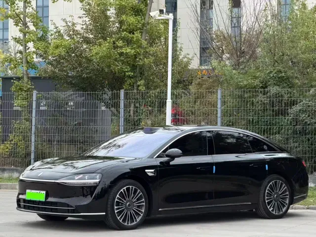 Фотография автомобиля — Stelato S9