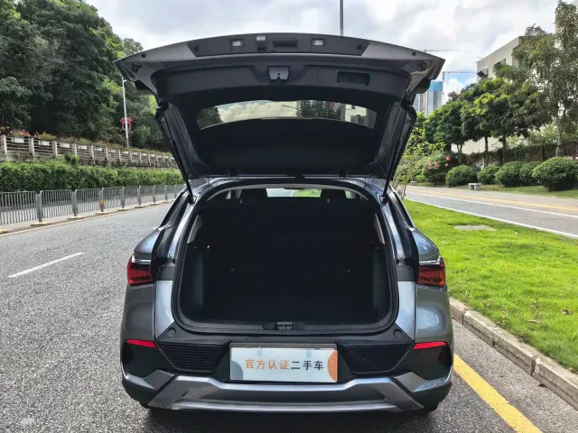BYD Yuan PLUS — Фото автомобиля 17
