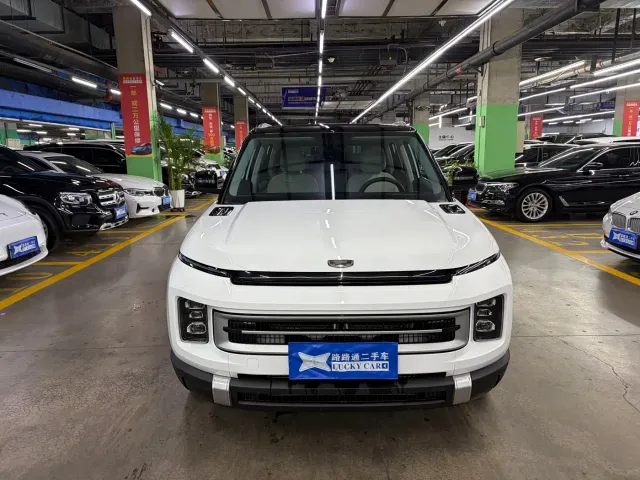 Geely ICON — Фото автомобиля 2