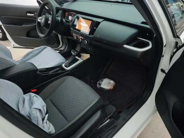 Honda Fit — Фото автомобиля 8