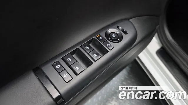 Hyundai Grandeur GN7 — Фото автомобиля 30