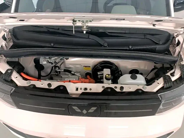 Wuling Hongguang Mini EV — Фото автомобиля 19