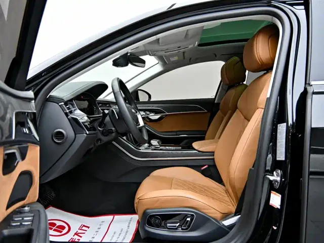 Audi A8 — Фото автомобиля 11